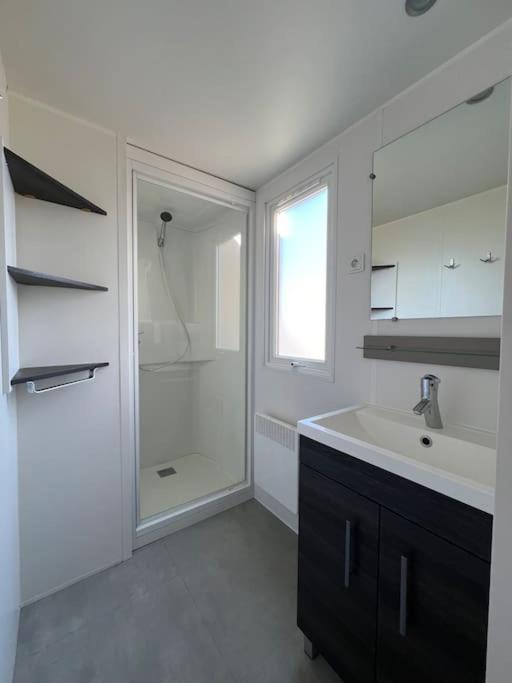 Mobilhome Grand Confort 6 Couchages Cap Ferret Леж-Кап-Ферре Экстерьер фото